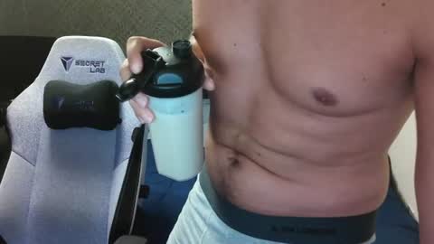 Snapshot of yoloyo93 chatting on 28, 6, 2026 yoloyo93 online show from 28, 6, 2026