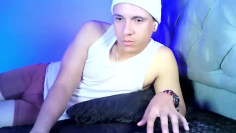 Snapshot of yonat_ chatting on 4, 5, 2026 Yonat online show from 4, 5, 2026