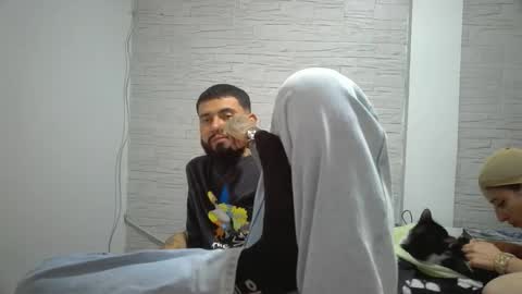 Snapshot of yordy_kalifa chatting on 9, 11, 2025 yordy ans mia online show from 9, 11, 2025