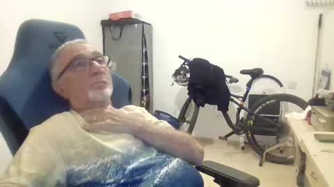 Snapshot of yoska281 chatting on 17, 2, 2026 yoska281 online show from 17, 2, 2026