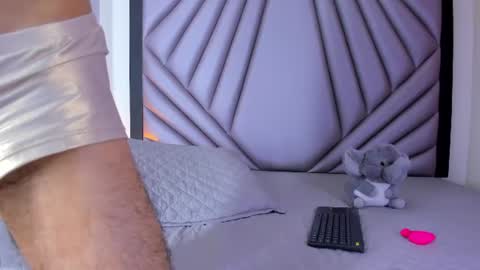 Yoss Kink   online show from 2, 7, 2026