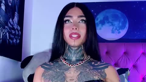 yosselin_cameron online show from 4, 2, 2026