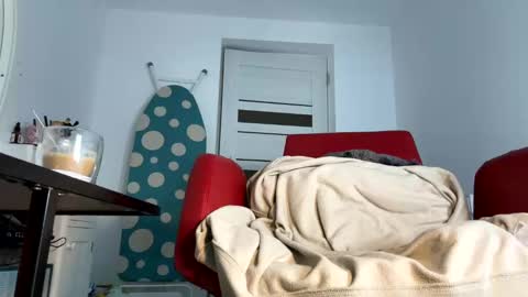 Snapshot of you_love_melisa chatting on 7, 1, 2025 private on 18 per minute start private 500 tokensOnlyfans  online show from 7, 1, 2025