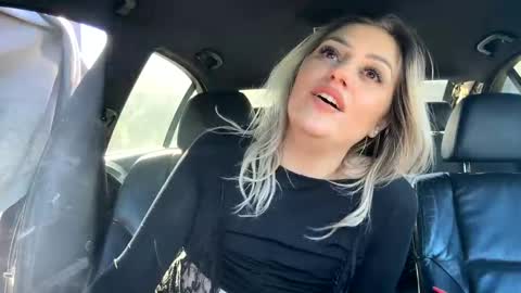 Snapshot of you_love_melisa chatting on 25, 1, 2025 private on 18 per minute start private 500 tokensOnlyfans  online show from 25, 1, 2025
