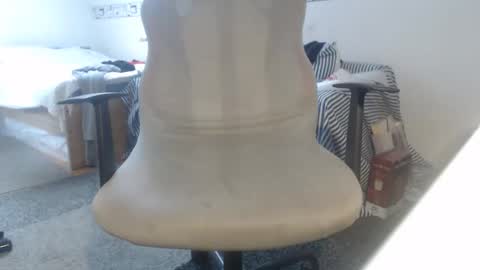 youandme1999 online show from 11, 4, 2026