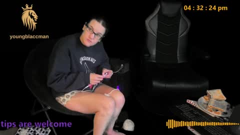 younblaccman6969 online show from 9, 1, 2025