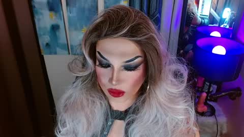 Snapshot of your1truequeen chatting on 2, 4, 2026 QUEEN MADISON online show from 2, 4, 2026