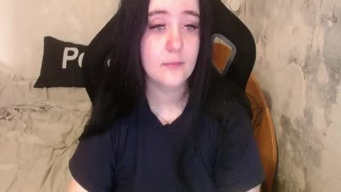 Snapshot of your_8a8y chatting on 4, 4, 2026 your_8a8y online show from 4, 4, 2026