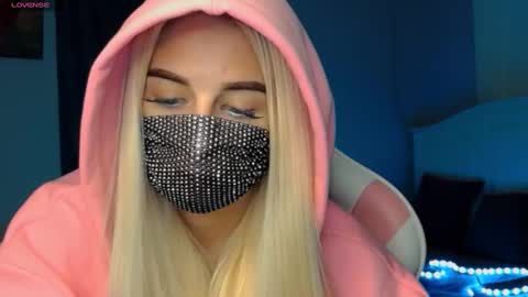 Barbie online show from 4, 1, 2025