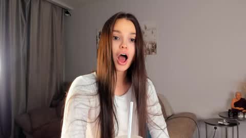 Camilla online show from 17, 5, 2026