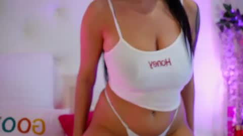 Snapshot of your_bustygirl chatting on 15, 6, 2026 your_bustygirl online show from 15, 6, 2026