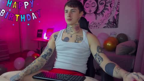 Snapshot of your_candy_boy chatting on 9, 12, 2024 Hey my names Eric Would love to know each other better online show from 9, 12, 2024