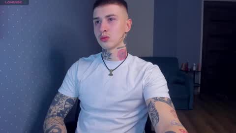 Snapshot of your_candy_boy chatting on 4, 3, 2025 Hey my names Eric Would love to know each other better online show from 4, 3, 2025
