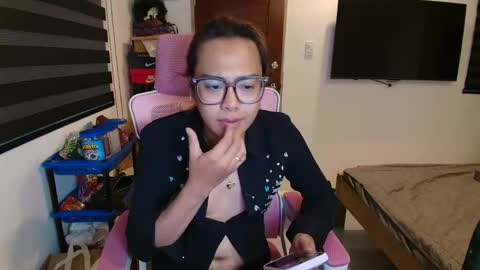 Snapshot of your_dreamgirlxxx69 chatting on 6, 3, 2026 your_dreamgirlxxx69 online show from 6, 3, 2026