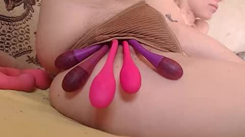 Snapshot of your_emilygush chatting on 19, 2, 2026 Emily online show from 19, 2, 2026