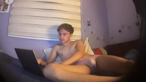Snapshot of your_fav_twinkk chatting on 23, 2, 2025 Ur fav Twinkk online show from 23, 2, 2025