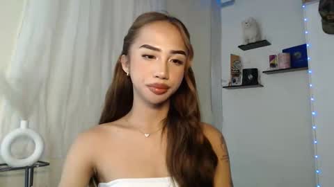 your_girl_cessxoxo online show from 18, 4, 2026