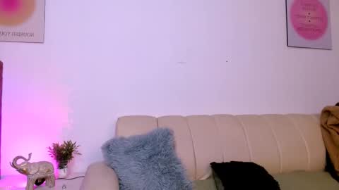 Snapshot of your_girl_of_dream chatting on 12, 5, 2026 your_girl_of_dream online show from 12, 5, 2026