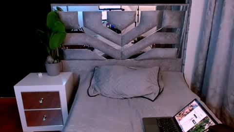 Snapshot of your_girl_of_dreams chatting on 20, 12, 2025 Natt online show from 20, 12, 2025