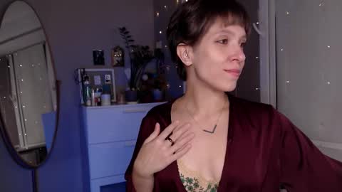 Snapshot of your_hot_ex chatting on 6, 10, 2025 Alex and Kris long hair online show from 6, 10, 2025