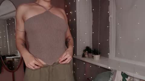 Snapshot of your_hot_ex chatting on 10, 10, 2025 Alex and Kris long hair online show from 10, 10, 2025