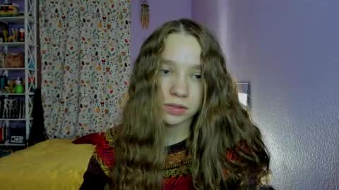 Snapshot of your_leslie chatting on 14, 10, 2025 Leslie online show from 14, 10, 2025