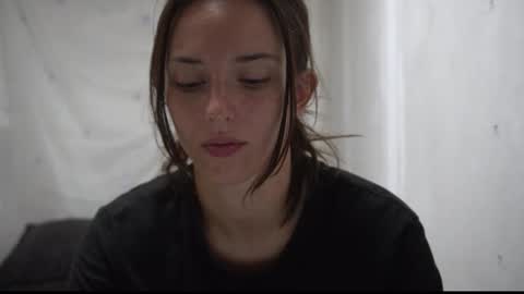 Snapshot of your_little_flexible_girl chatting on 12, 9, 2025 Meri online show from 12, 9, 2025