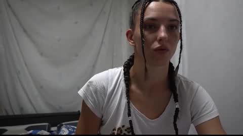 Snapshot of your_little_flexible_girl chatting on 19, 9, 2025 Meri online show from 19, 9, 2025