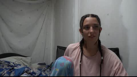 Snapshot of your_little_flexible_girl chatting on 20, 9, 2025 Meri online show from 20, 9, 2025