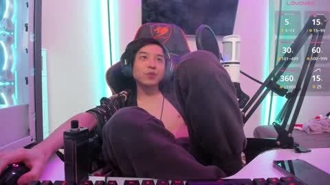 Snapshot of your_little_twink chatting on 20, 12, 2024 Han online show from 20, 12, 2024