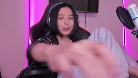 Snapshot of your_little_twink chatting on 20, 9, 2025 Han   online show from 20, 9, 2025