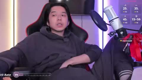 Snapshot of your_little_twink chatting on 16, 10, 2025 Han   online show from 16, 10, 2025