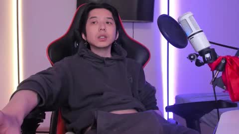 Snapshot of your_little_twink chatting on 18, 10, 2025 Han   online show from 18, 10, 2025