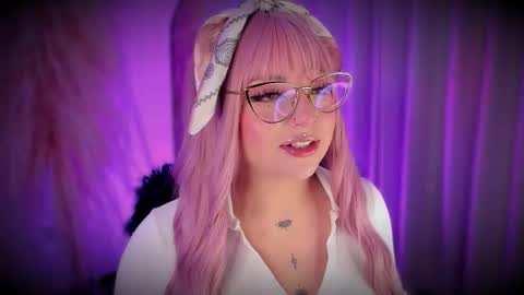 Cami independent model online show from 23, 2, 2026