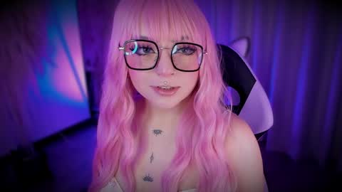 Cami independent model online show from 2, 6, 2026