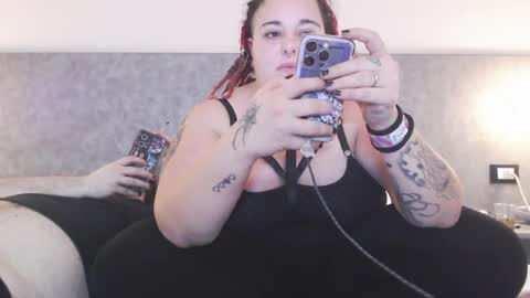 Snapshot of your_love_daddy chatting on 22, 1, 2025 your_love_daddy online show from 22, 1, 2025
