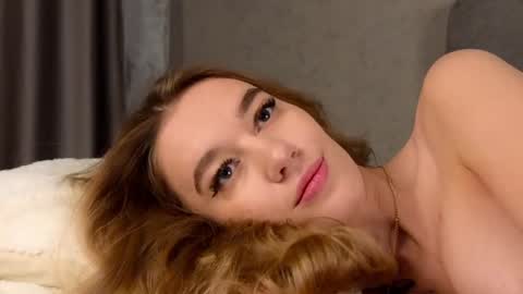 Snapshot of your_misstress chatting on 5, 1, 2025 Jessica Loyd online show from 5, 1, 2025