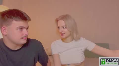 your_molly_mark online show from 12, 11, 2025