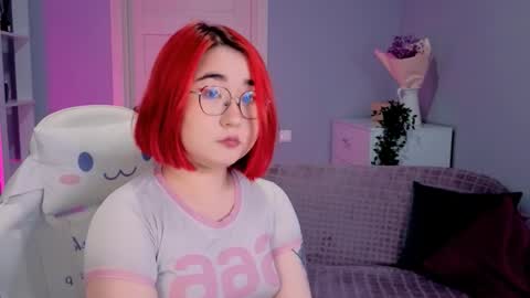 Snapshot of your_peachy_girl chatting on 17, 9, 2025 Lilian online show from 17, 9, 2025