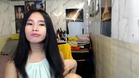 your_twinkletoes18 online show from 5, 5, 2026