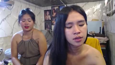 your_twinkletoes18 online show from 11, 5, 2026