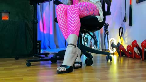 you can call baby Anna my goddess online show from 11, 5, 2026