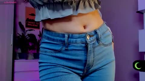 Snapshot of youranikka chatting on 8, 10, 2025 Anikka online show from 8, 10, 2025