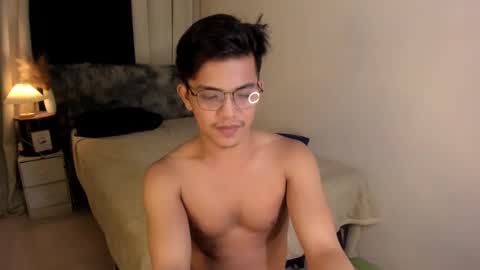 Snapshot of yourasian_bradley chatting on 9, 3, 2025 yourasian_bradley online show from 9, 3, 2025