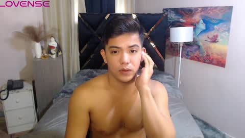 Snapshot of yourasian_bradley chatting on 9, 10, 2025 yourasian_bradley online show from 9, 10, 2025