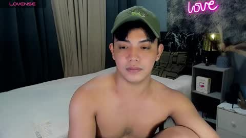 yourasian_bradley online show from 26, 11, 2025