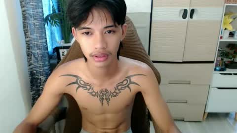 yourasian_eric online show from 6, 4, 2026