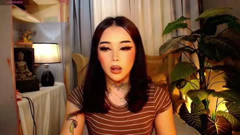 Snapshot of yourasiancockisontop chatting on 19, 11, 2025 kim online show from 19, 11, 2025