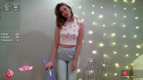 Snapshot of yourcreamyister chatting on 9, 3, 2025 creamysister online show from 9, 3, 2025