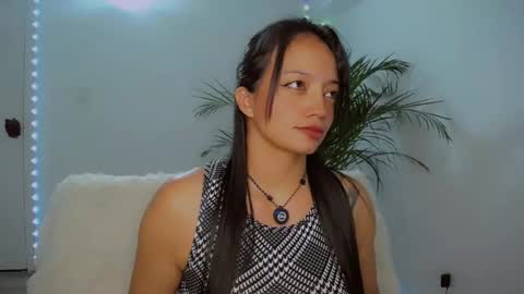 Snapshot of yourcutegiirl chatting on 4, 5, 2026 Salom online show from 4, 5, 2026
